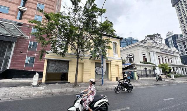 Cho thuê nhà mặt bằng vị trí đẹp mặt tiền Võ Văn Kiệt diện tích 446m2 có 2 tầng