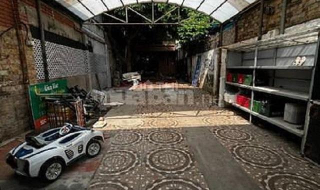 Cho thuê nhà 380m2 x 2 tầng full đồ ở Nước Phần Lan, oto để trong nhà