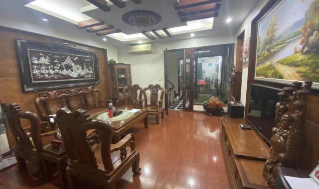 Bán nhà phố Trung Hòa, Cầu Giấy, ô tô tránh, vỉa hè, DT100m2 x 5 Tầng, MT 5,5m.