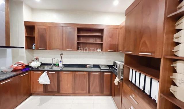 Bán nhà phố Trung Hòa, Cầu Giấy, ô tô tránh, vỉa hè, DT100m2 x 5 Tầng, MT 5,5m.
