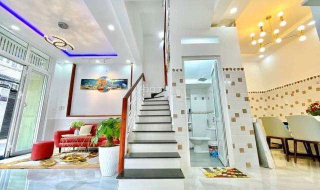 NHÀ ĐẸP LÔ GÓC 2 MẶT TIỀN ĐƯỜNG XE HƠI - GIÁ CHỈ 4 TỶ