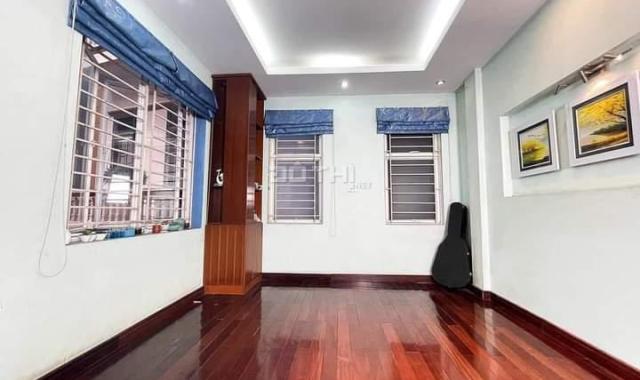 Bán nhà lô góc ngõ 280 phố lạc long quân 39m2 4.2 tỷ