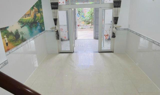 Bán nhà sổ hồng riêng đường hà Huy Giáp, phường Thạnh Xuân, Quận 12 đúc một trệt, hai lầu
