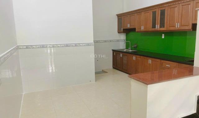 Bán nhà sổ hồng riêng đường hà Huy Giáp, phường Thạnh Xuân, Quận 12 đúc một trệt, hai lầu