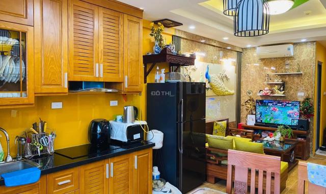 Chính chủ ban căn hộ 2PN+ 2VS chung cư CT 36 định công view hồ định công