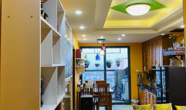 Chính chủ ban căn hộ 2PN+ 2VS chung cư CT 36 định công view hồ định công