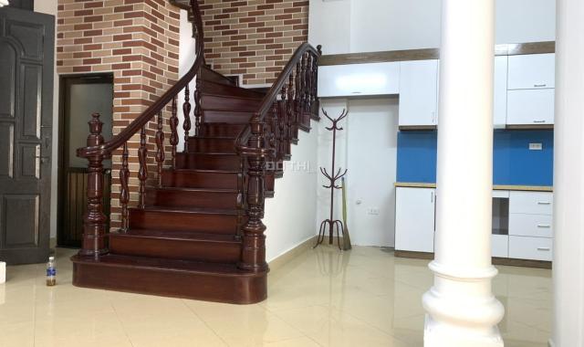 Bán nhà Hoàng Hoa Thám, Vĩnh Phúc, Ba Đình 73.4m2 xây 4 tầng, 2 mặt thoáng giá 5.8 tỷ