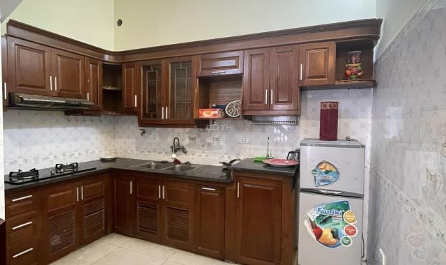 Ô tô đỗ ngõ cực rộng gần 40m2 4 tầng nhỉnh 3 tỷ Kiến Hưng Hà đông