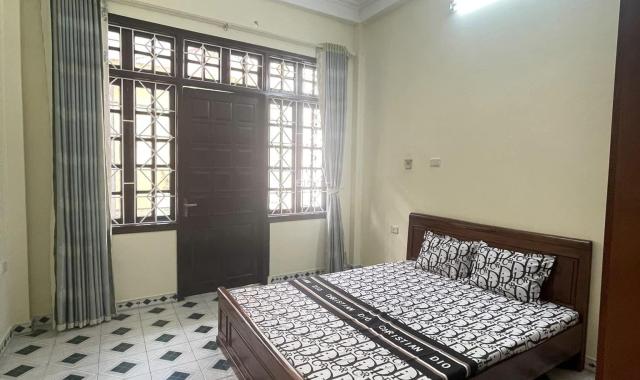 Ô tô đỗ ngõ cực rộng gần 40m2 4 tầng nhỉnh 3 tỷ Kiến Hưng Hà đông