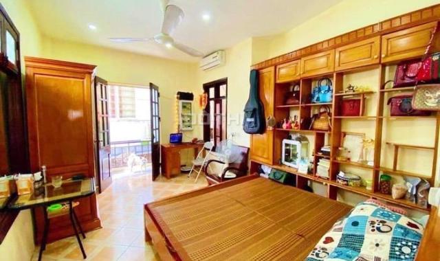 Bán nhà Kim Đồng-Trương Định, mặt ngõ ô tô, đẹp và rất thoáng, 38m2x3T ở ngay. Giá 3,05 tỷ