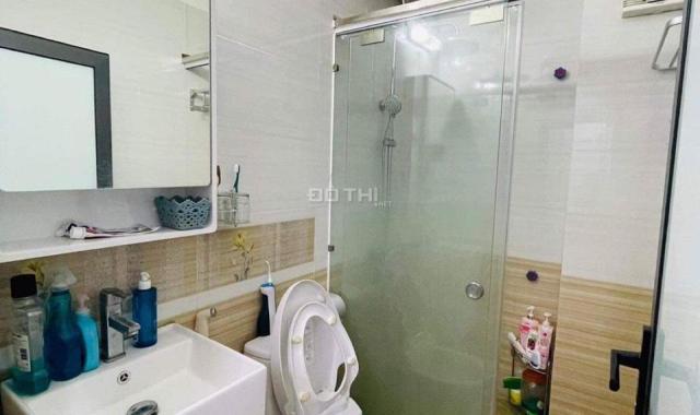 Bán nhà ngõ 35 Hoa Bằng, Yên Hòa, Cầu Giấy 35m2 xây 5 tầng, cách đường ô tô 10m giá 4.95 tỷ