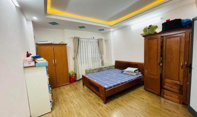 Bán nhà ngõ 35 Hoa Bằng, Yên Hòa, Cầu Giấy 35m2 xây 5 tầng, cách đường ô tô 10m giá 4.95 tỷ