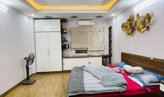 Bán nhà ngõ 35 Hoa Bằng, Yên Hòa, Cầu Giấy 35m2 xây 5 tầng, cách đường ô tô 10m giá 4.95 tỷ