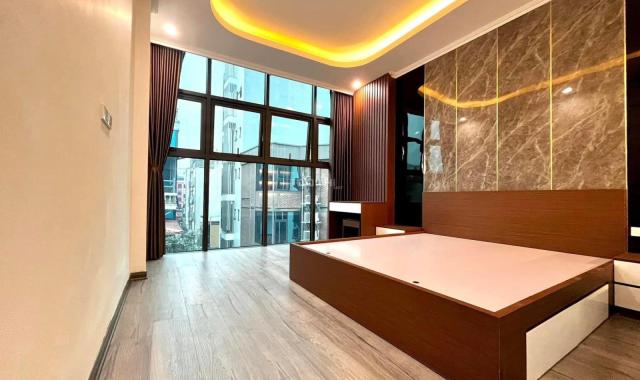 Bán Nhà Ngã Tư Sở- Quận Đống Đa, ngõ rộng thênh thang, ở ngay, 42m x4 tầng MT5m