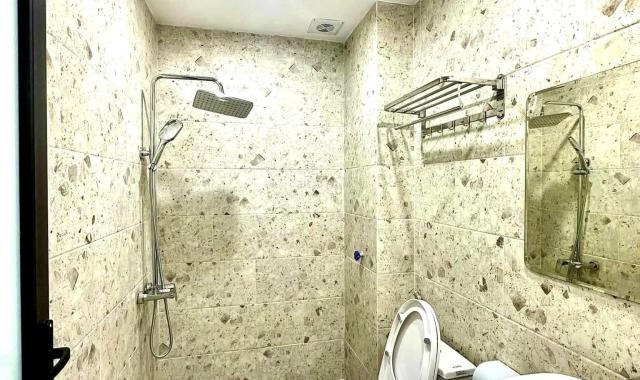 Bán Nhà Ngã Tư Sở- Quận Đống Đa, ngõ rộng thênh thang, ở ngay, 42m x4 tầng MT5m