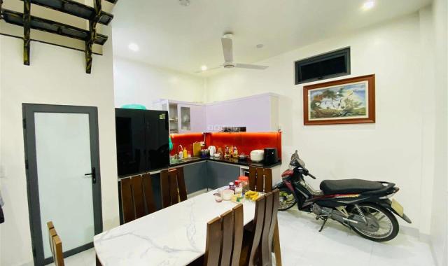 Chủ cần bán nhà 4 tầng Doãn Kế Thiện, DT 50m mặt tiền 4.6m các 15m ô tô đô giá 6 tỷ:0981,129,026