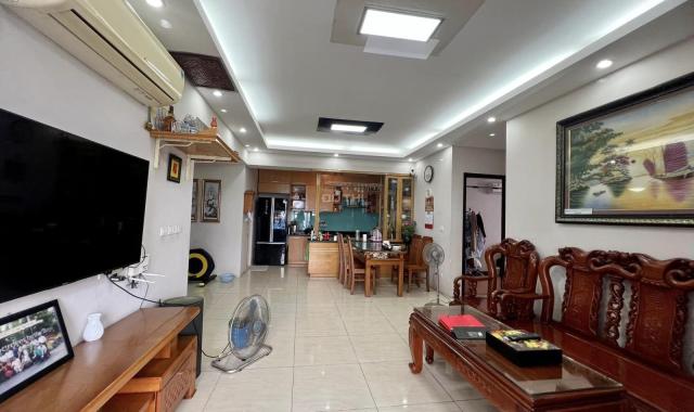 Cực hiếm chung cư Xuân Mai, Hà Đông, Mới đẹp – lô góc – Tặng full nội thất, 120m2 – 3.3 tỷ..