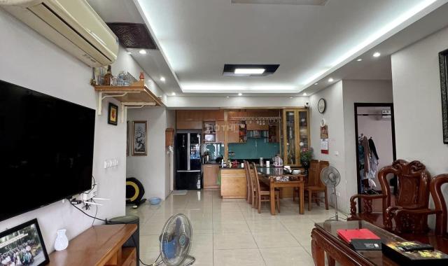 Cực hiếm chung cư Xuân Mai, Hà Đông, Mới đẹp – lô góc – Tặng full nội thất, 120m2 – 3.3 tỷ..