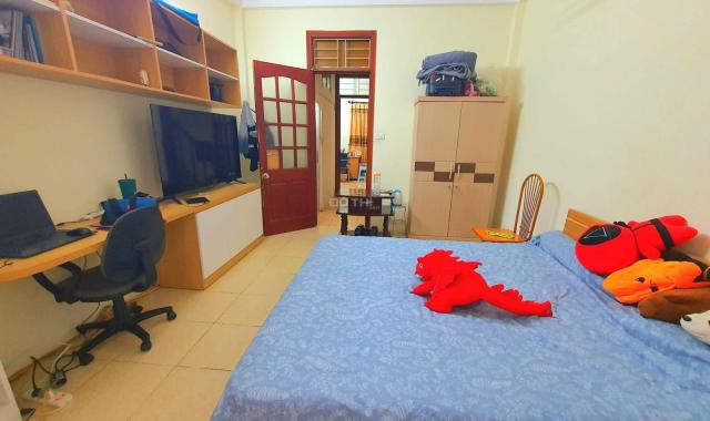 Bán nhà Lạc Long Quân 49m2 4 tầng 4.9 tỷ - lô góc - 3 thoáng