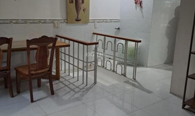 ✅✅ cho thuê nhà nguyên căn - HXH tới cửa - Đường phạm Hữu Lầu Q 7- Dt 5x6 - Lầu + 2pn - Giá 7 triệu