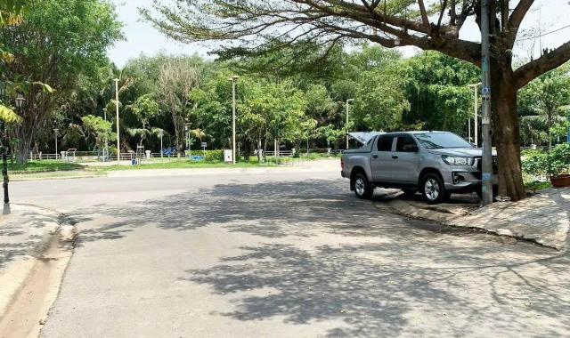 Đất đường số 14m, Quận 7, cạnh Phú Mỹ Hưng. 5*18m