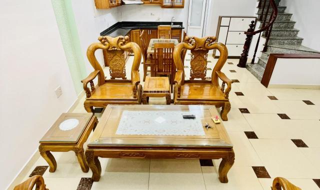 Bán nhà Nguyễn Khang, Cầu Giấy 46m2 xây 5 tầng, cách đường ô tô 10m giá 4,95 tỷ