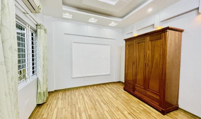 Bán nhà Nguyễn Khang, Cầu Giấy 46m2 xây 5 tầng, cách đường ô tô 10m giá 4,95 tỷ