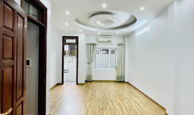 Bán nhà Nguyễn Khang, Cầu Giấy 46m2 xây 5 tầng, cách đường ô tô 10m giá 4,95 tỷ