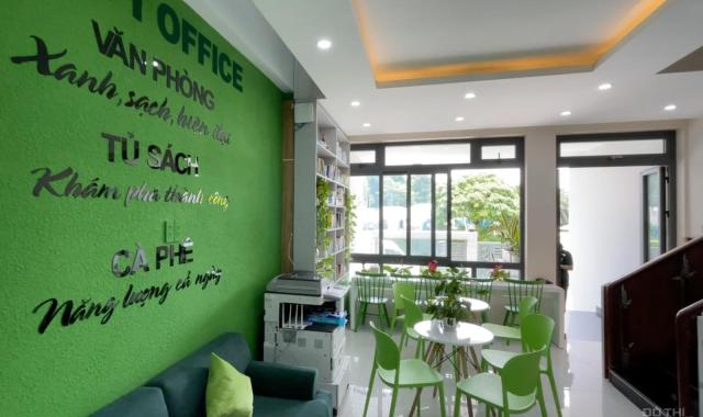 Cho thuê văn phòng, full nội thất, có trang bị phòng họp, khu vực tiếp khách, bàn ăn cho nhân viên