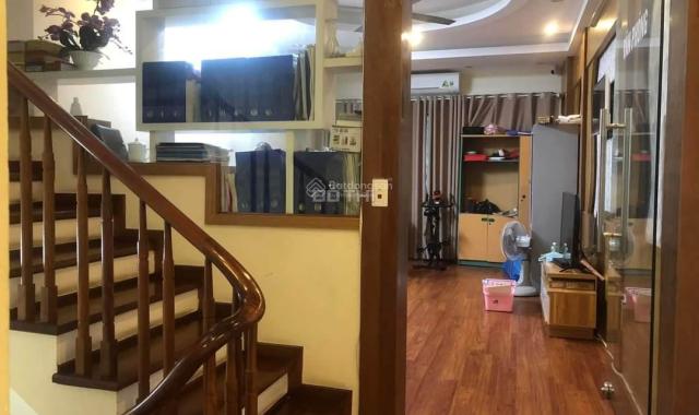 Bán nhà riêng tại đường Mạc Thái Tổ, Phường Yên Hòa, Cầu Giấy, Hà Nội diện tích 55m2 giá 17.2 tỷ