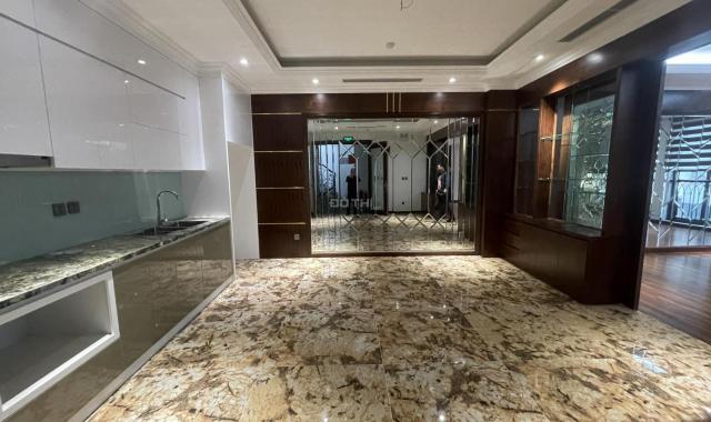 Cần bán gấp nhà phố Dương Khuê 94m2, 8T, MT 9.5m thang máy, phân lô vỉa hè ô tô tránh, kinh doanh