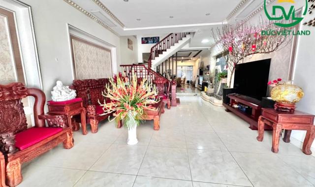 Bán nhà mặt phố  3 tầng tại Đường Hoàng Văn Thụ,  Cốc Lếu, Lào Cai,  diện tích 122m2 giá 4 tỷ 790