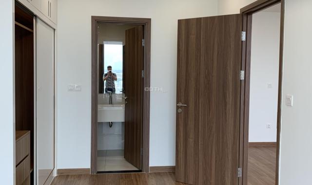 Cho thuê căn hộ Eco Green Sài Gòn ntcb view thoáng, tầng cao vào liền giá 13tr LH 0708090400 Truong