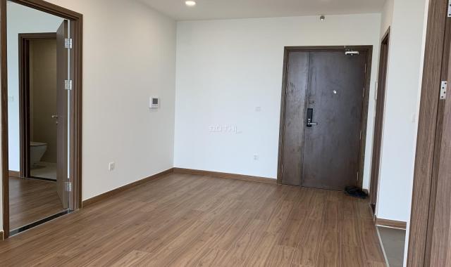 Cho thuê căn hộ Eco Green Sài Gòn ntcb view thoáng, tầng cao vào liền giá 13tr LH 0708090400 Truong