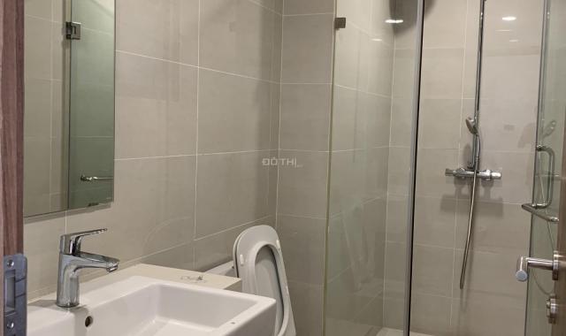 Cho thuê căn hộ Eco Green Sài Gòn ntcb view thoáng, tầng cao vào liền giá 13tr LH 0708090400 Truong