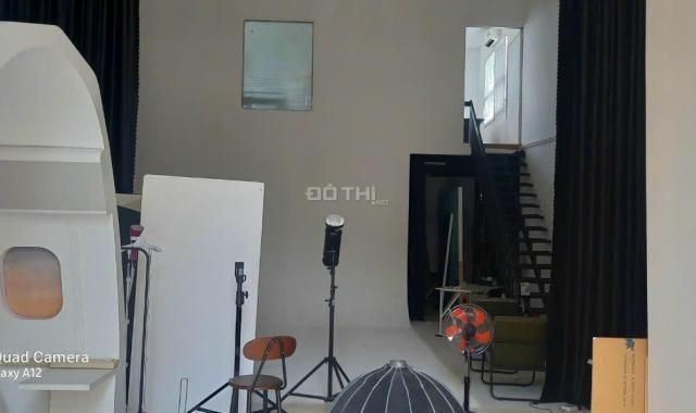 Bán rẻ lô đất đường 23 giá 10.5tỷ (8m x 19m) khu bên sông, Thủ Đức, đang cho thuê studio 15tr/tháng