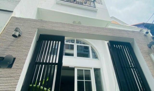 Bán nhà CHDV thu nhập 50tr Thảo Điền Q2, 3 lầu, giá 13,5tỷ view Landmark81. 0931834579