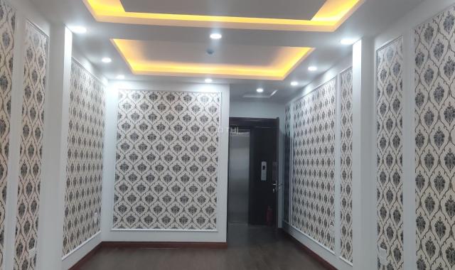 Bán nhà ngõ 381 Nguyễn Khang, Thành Thái DT 40m2 x 6T thang máy ô tô qua cửa 7,8 tỷ