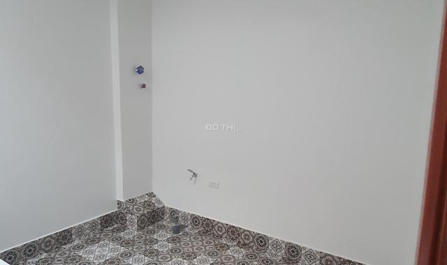 Bán nhà mặt ngõ 318 Đê La Thành, Đống Đa DT48m2x5 tầng mới, mỗi tầng 1PN. giá 4.4 tỷ