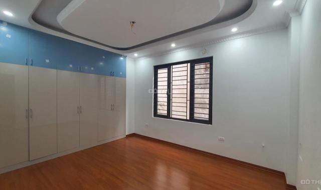 Bán nhà mặt ngõ 318 Đê La Thành, Đống Đa DT48m2x5 tầng mới, mỗi tầng 1PN. giá 4.4 tỷ