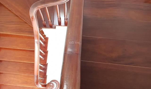 Bán nhà mặt ngõ 318 Đê La Thành, Đống Đa DT48m2x5 tầng mới, mỗi tầng 1PN. giá 4.4 tỷ