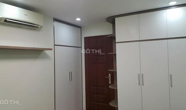 Cần cho thuê gấp Căn hộ Chung cư  Central Field 219 Trung Kính, giá 11.5tr/tháng, hướng Đông Nam