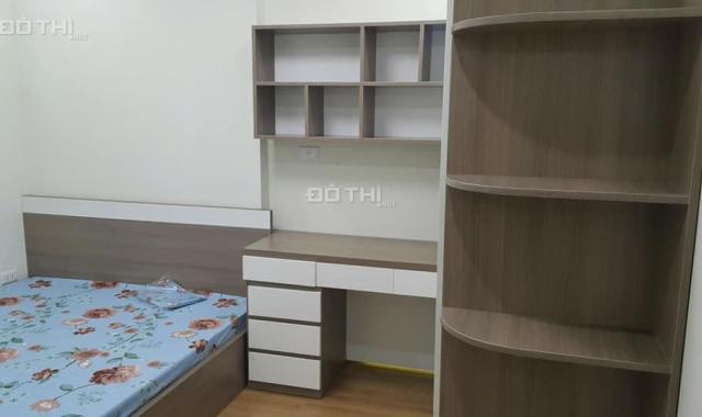 Cần cho thuê gấp Căn hộ Chung cư  Central Field 219 Trung Kính, giá 11.5tr/tháng, hướng Đông Nam