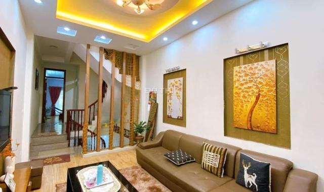 Rẻ nhất khu vực Phùng Hưng Hà Đông, 35m2 4T, nhà đẹp, phân lô, ô tô đỗ cửa