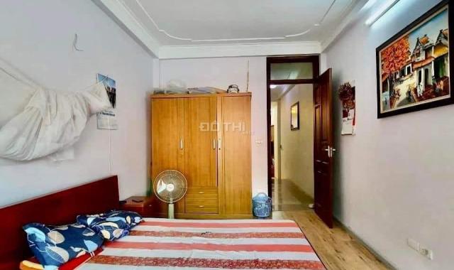 Rẻ nhất khu vực Phùng Hưng Hà Đông, 35m2 4T, nhà đẹp, phân lô, ô tô đỗ cửa