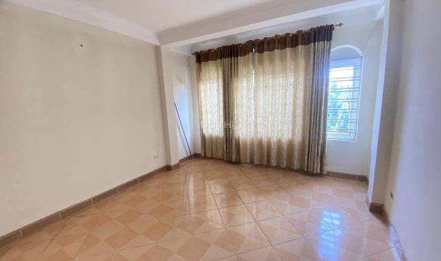 Bán nhà 4 tầng 40m2 phố Chiến Thắng, Văn Quán, Hà Đông tiện ích ngập tràn