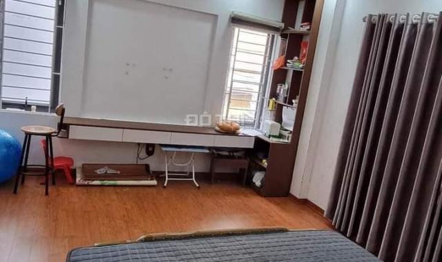 Lô góc 38m2 gần phố Trần Cung cần bán gấp