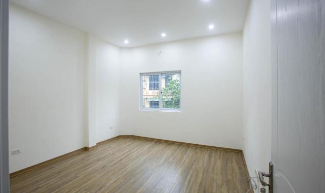 Bán mảnh đất mặt ngõ Âu Cơ, giá 6 tỷ, 86m2, ngõ gần, Mt rộng