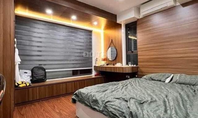Bán nhà phố Dương Quảng Hàm, Cầu Giấy, 66m2 x 5 tầng, mặt tiền 6m, ô tô tránh, kinh doanh