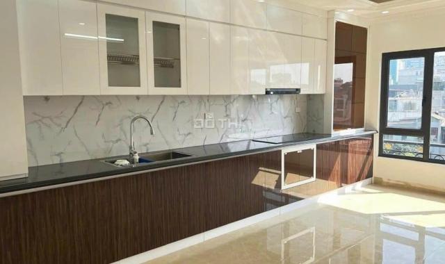 Gấp, nhà đẹp, ô tô ngủ nhà, sát hồ điều hòa, ở kết hợp cho thuê kinh doanh spa hiệu quả